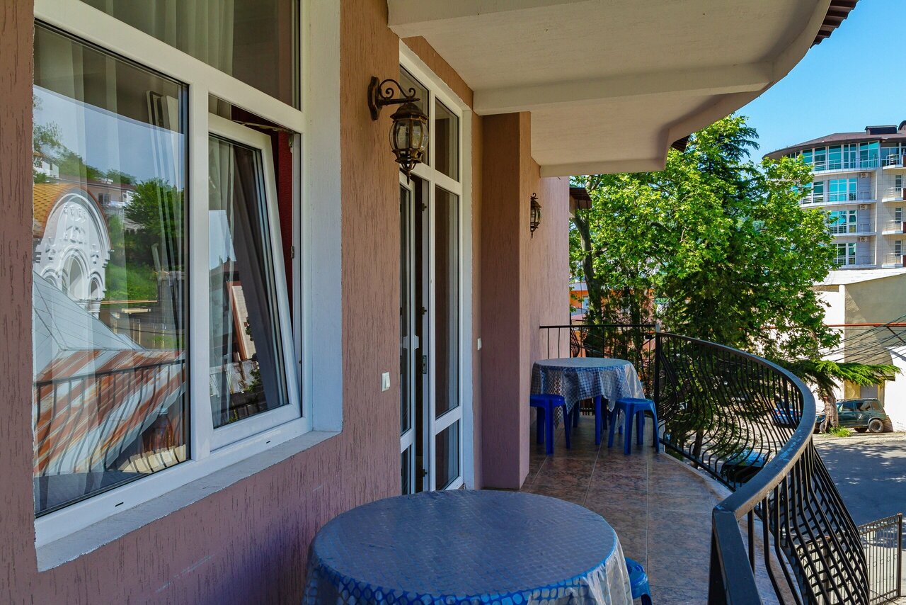 Гостиница Ирина Лоо