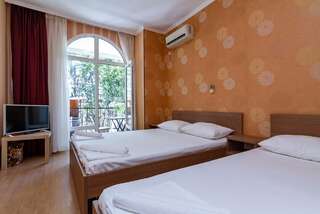 Гостиница Ирина Лоо-0